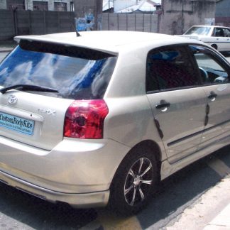 Toyota RunX Rear 3/4 view